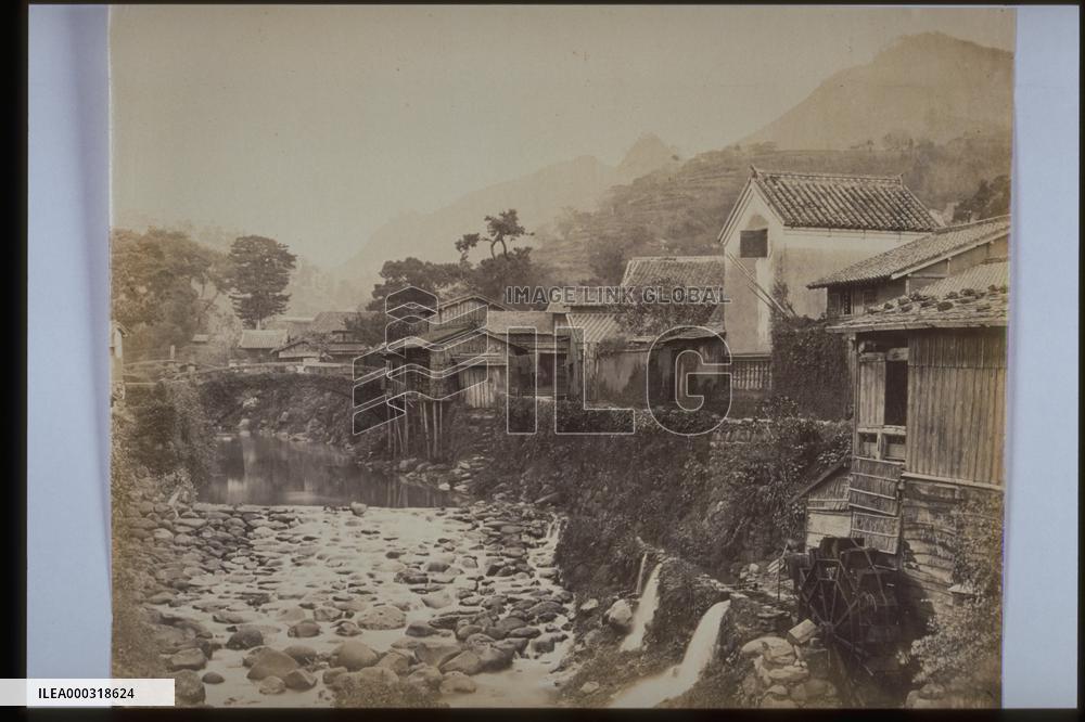 View near yahatamachi koraibashi bridge of nakashimagawa river
