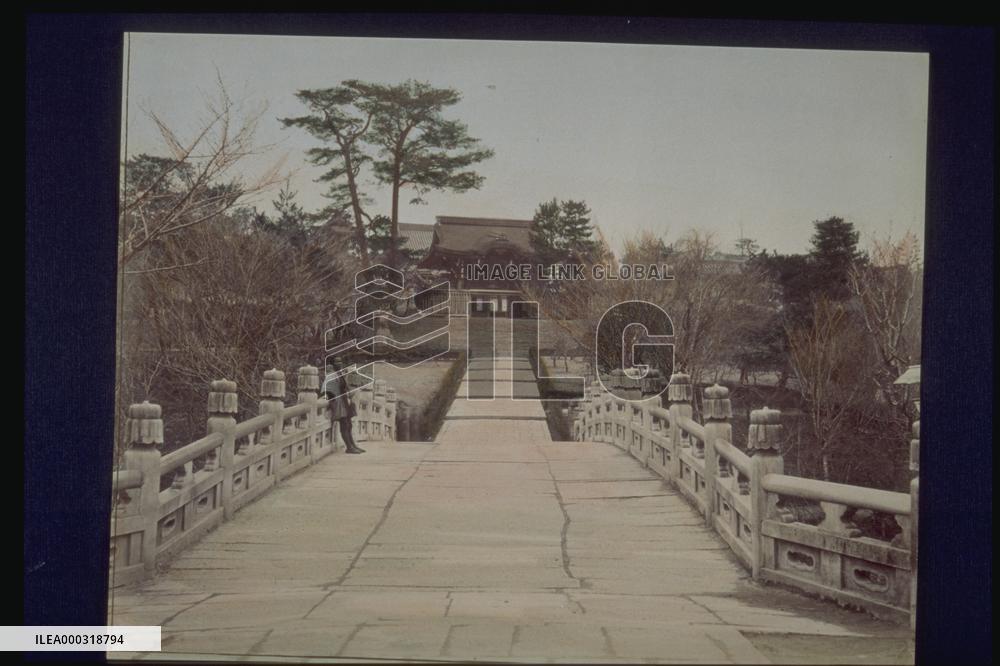 Nishi Otani (Otani Honbyo Mausoleum of Honganji Temple)