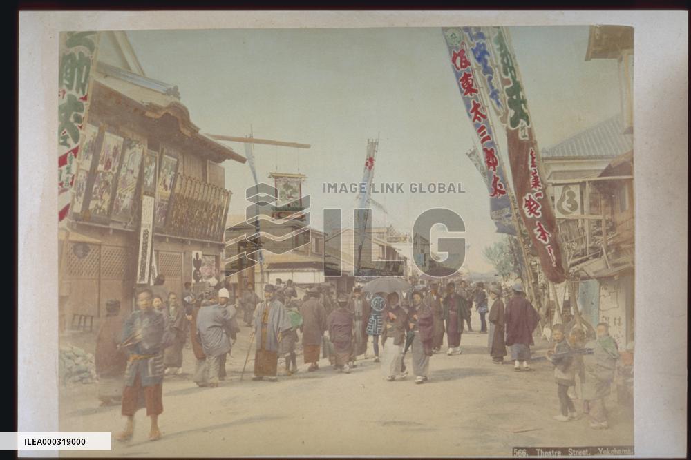 The theatre district in Isezaki-cho