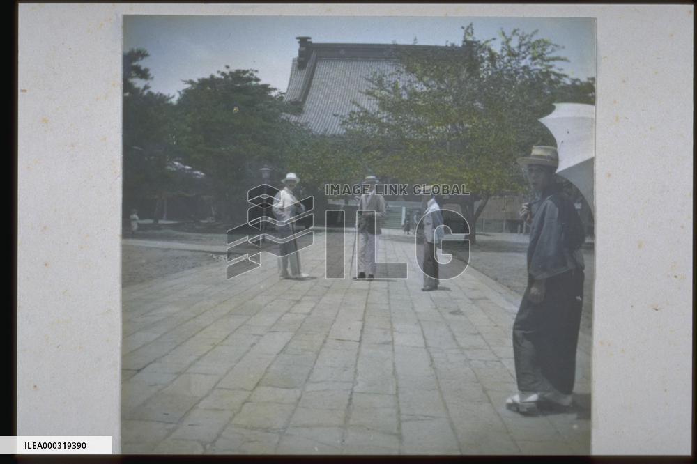 Main building of Sensoji Temple