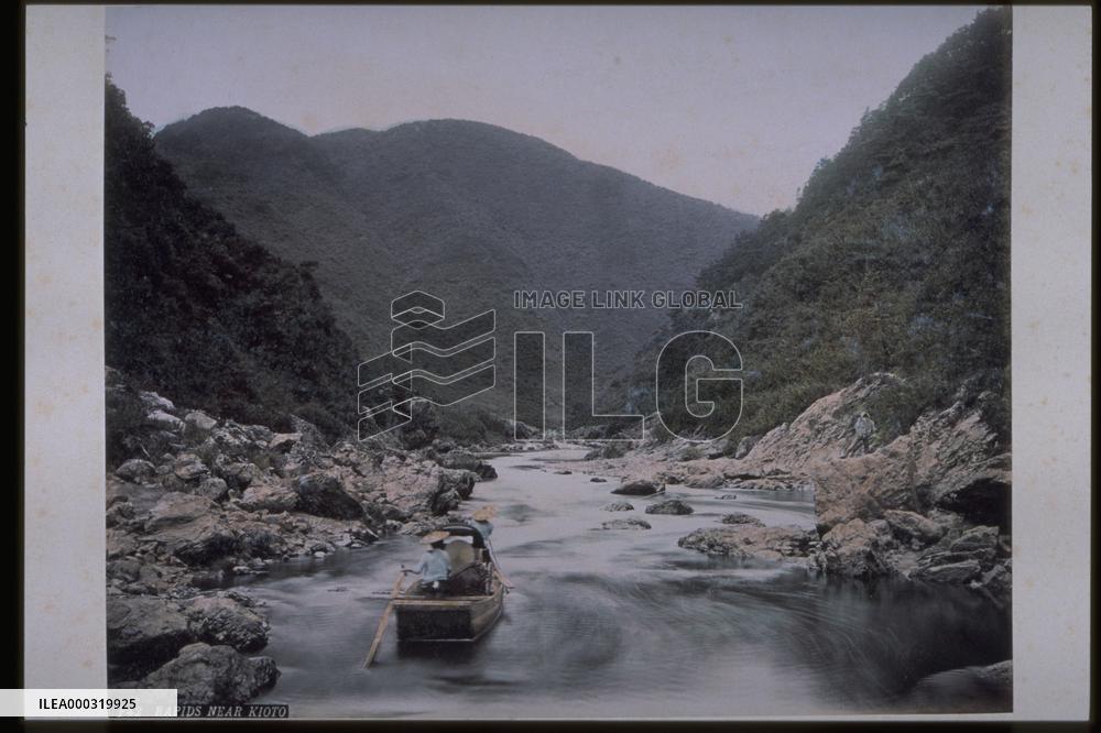 Going down the Hozu River