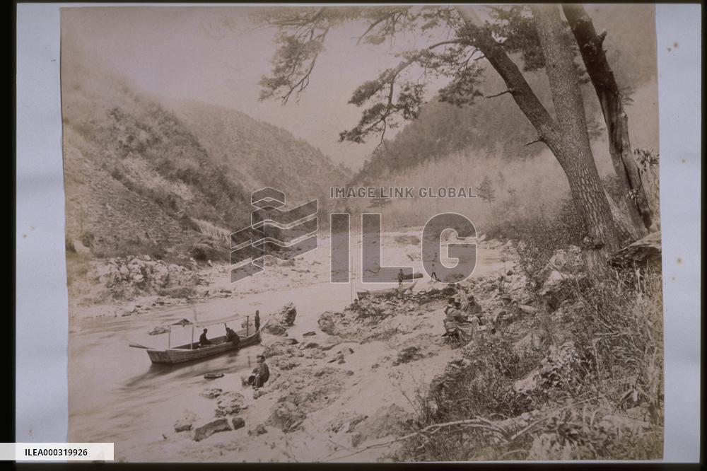 Going down the Hozu River