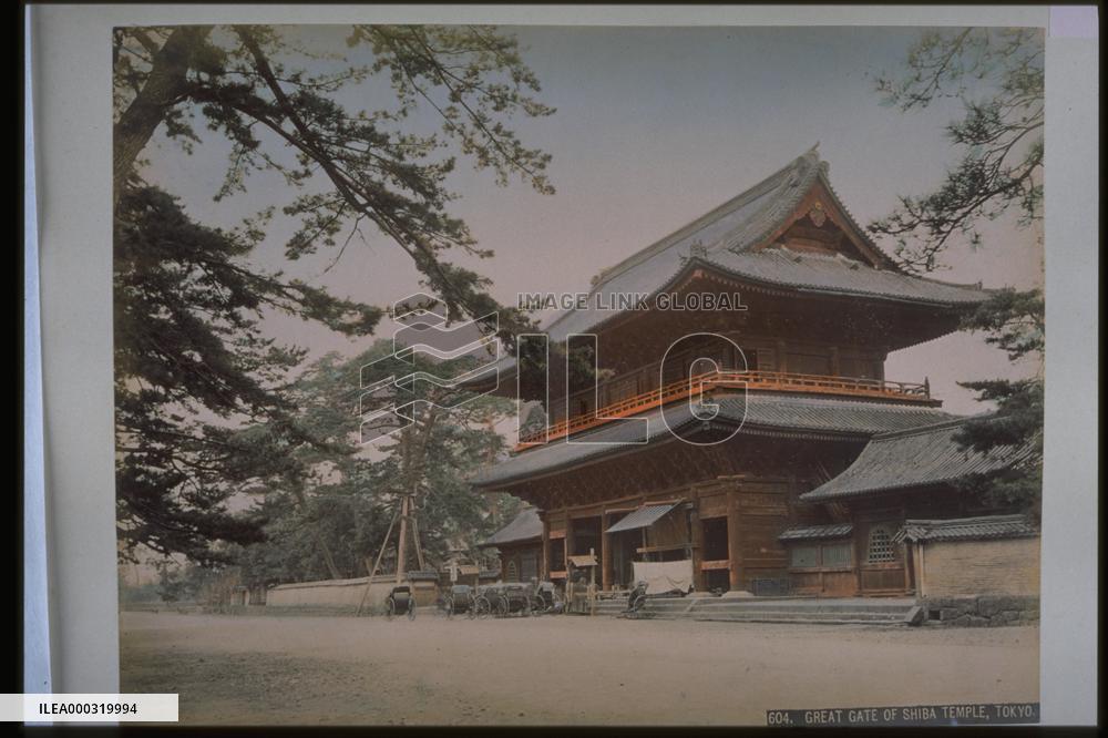 The Sanmon Gate,Shiba Zojoji Temple