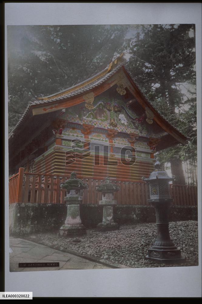 The Kamijinko (sacred storehouse),Toshogu Shrine,Nikko