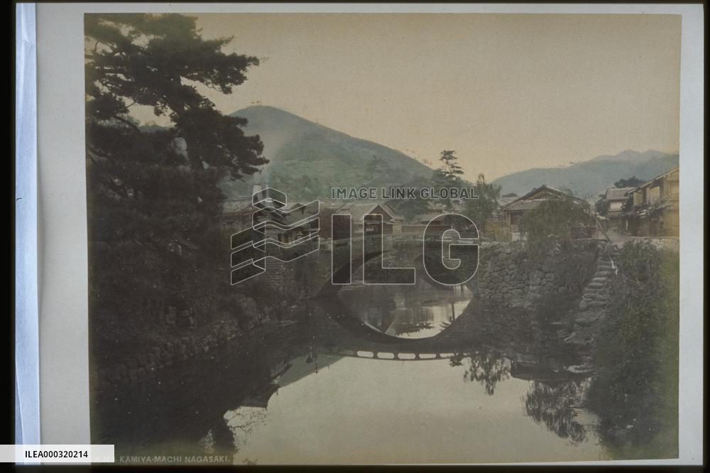 Nakashima River and Amigasa-bashi Bridge