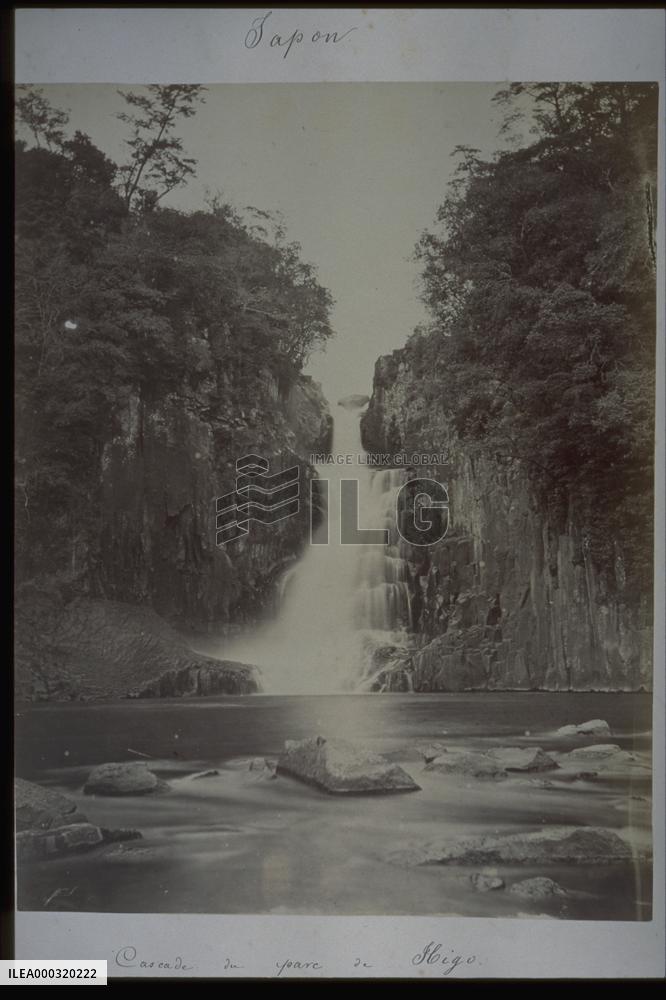 Nanataki Falls in Mifune