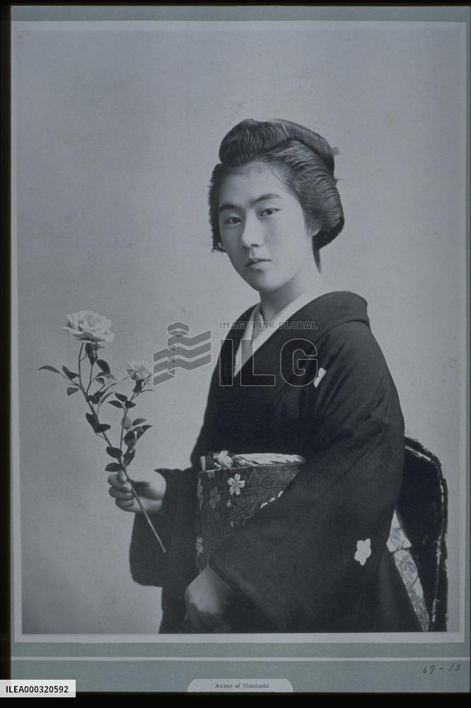 A Shinbashi geisha