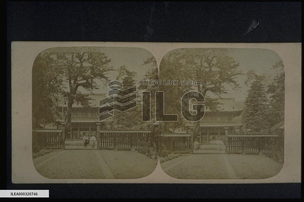 The gate to Takanawa Tozenji Temple,the British Legation