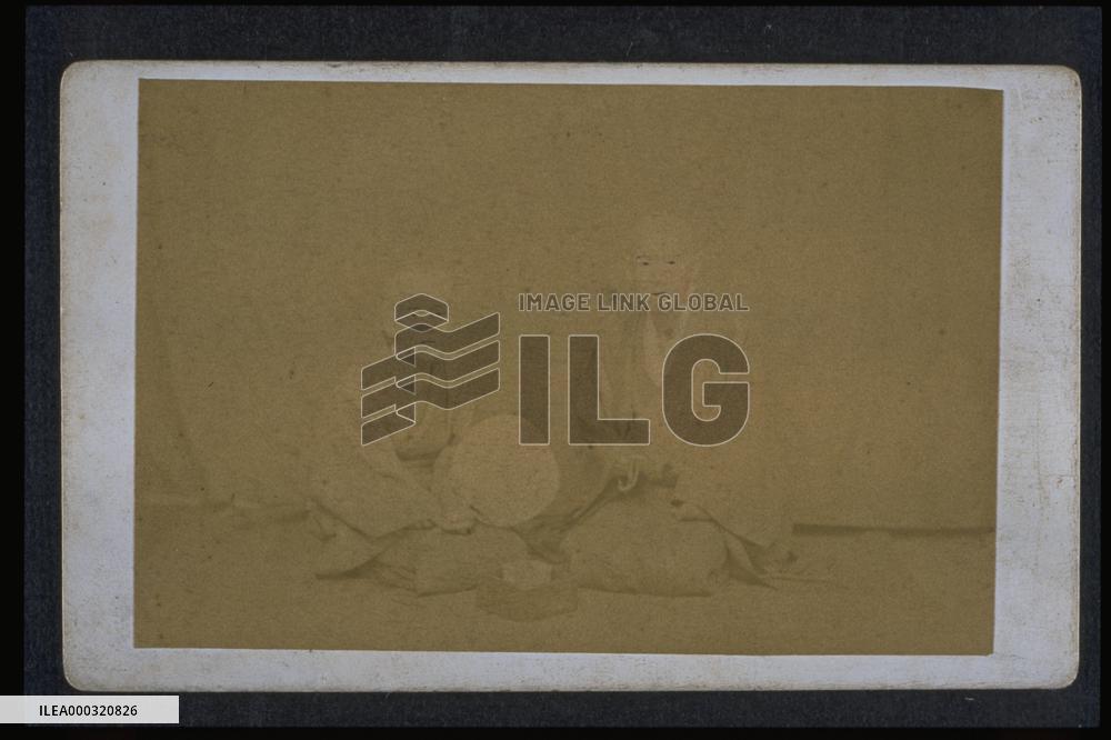 An old couple (Yamamoto Shugen and his wife)