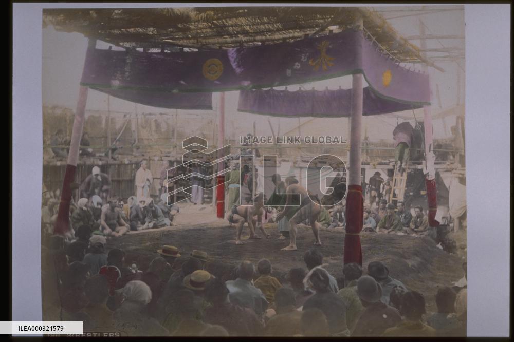 Sumo wrestlers on tour