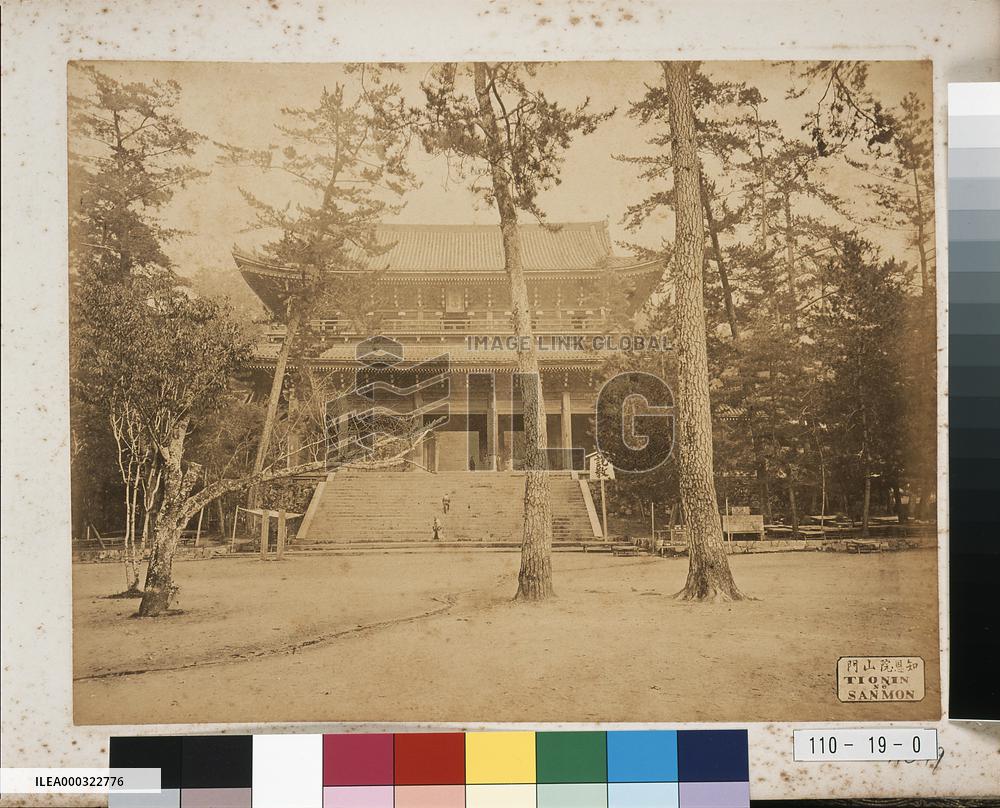 Sanmon at Chion-in Temple