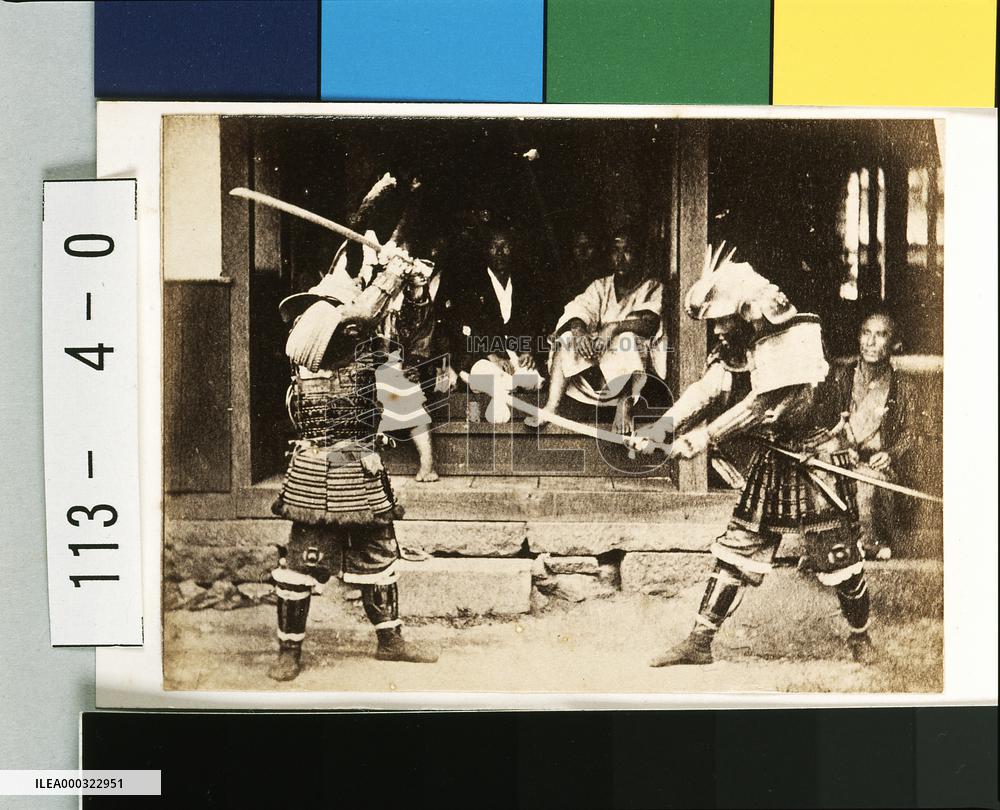 Battle between armed soldiers
