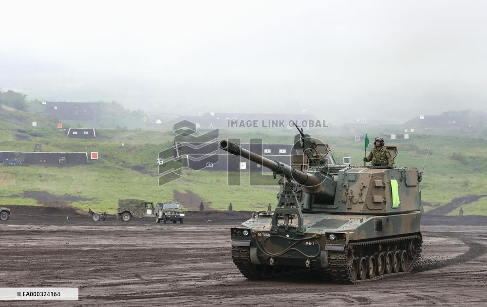 Japan ground force drill