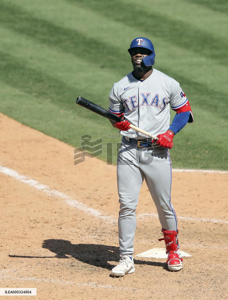 Baseball: Rangers outfielder Adolis Garcia