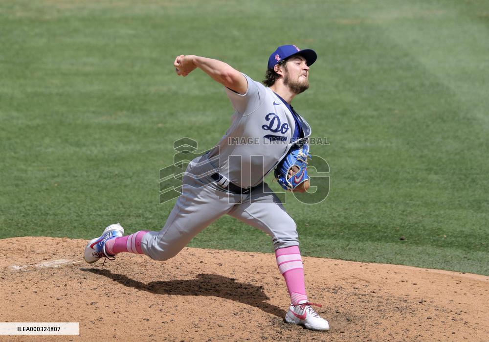 Baseball: Dodgers pitcher Bauer