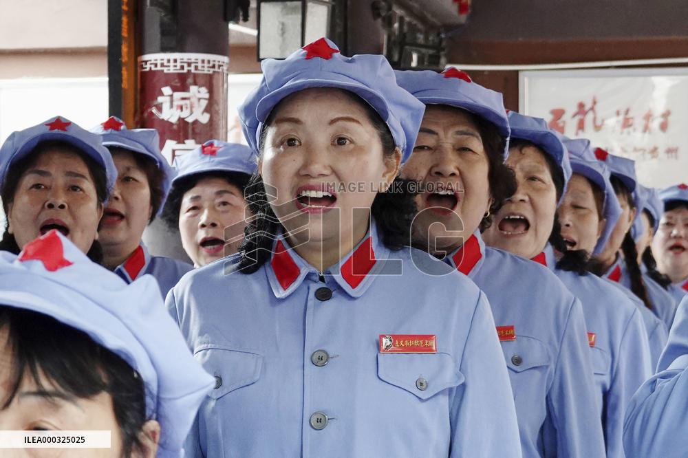 "Red tourism" in China