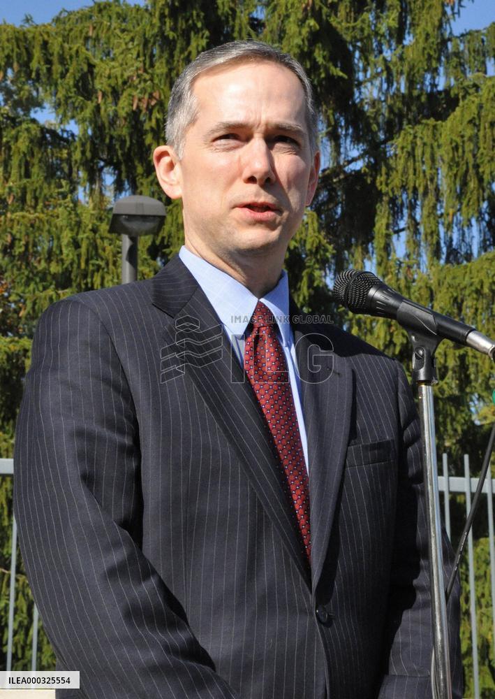 U.S., N. Korea start nuclear talks in Geneva