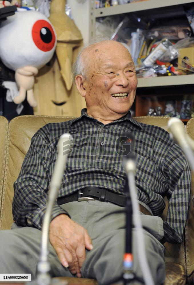 Boeing 787 departs on 1st commercial flight