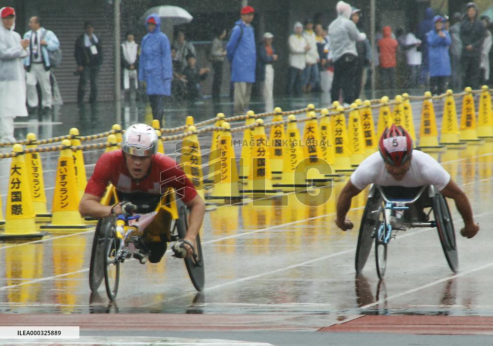 Hug of Switzerland wins Oita int'l wheelchair marathon