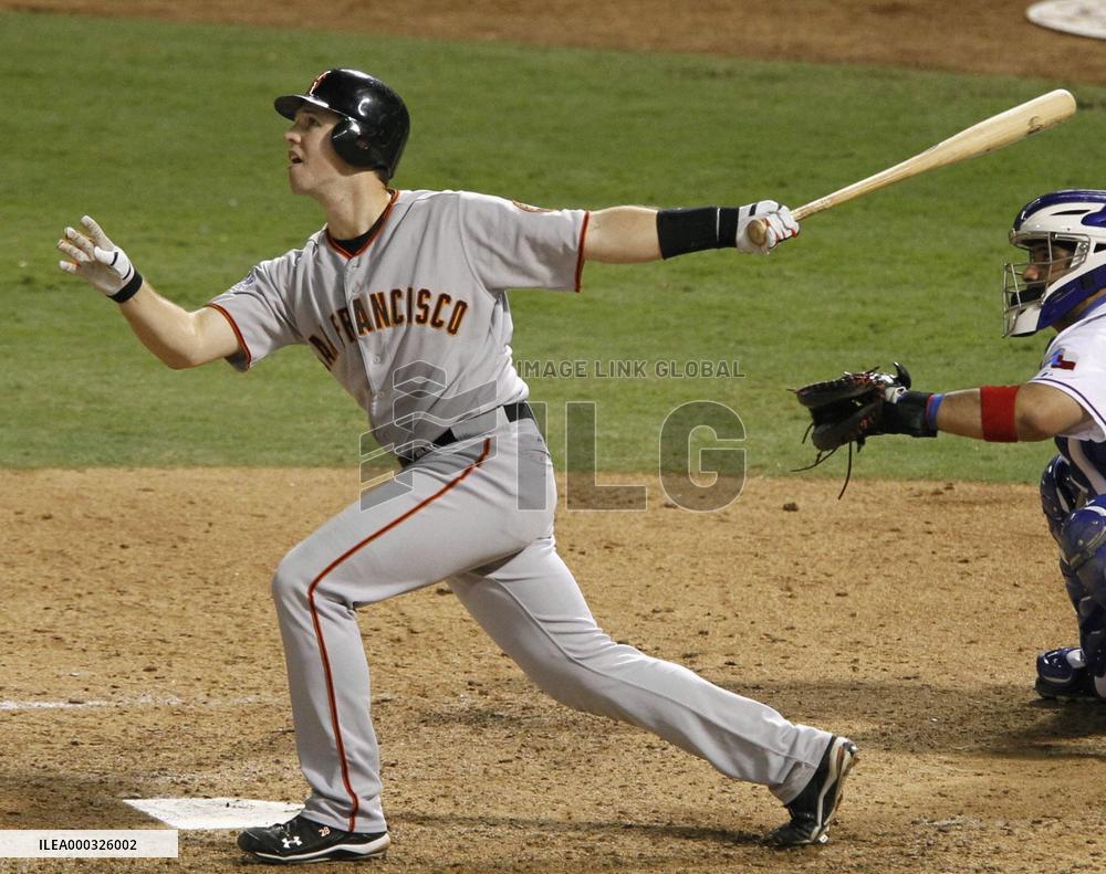 Giants win Game 4 of World Series