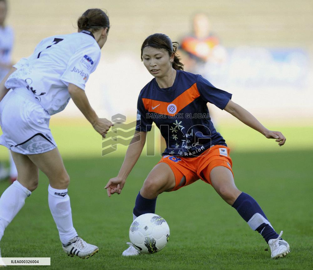 Sameshima at French women's soccer