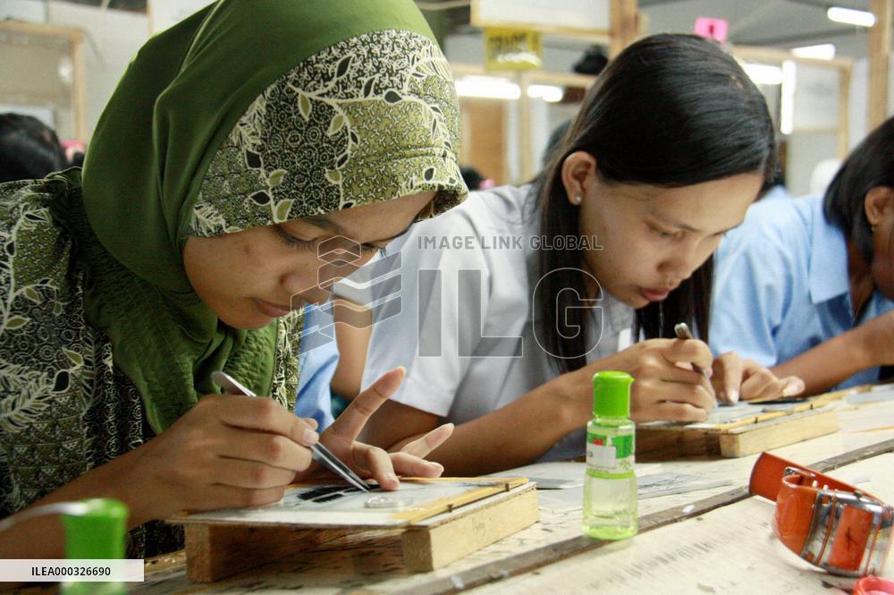 Artificial eyelash factory in Indonesia