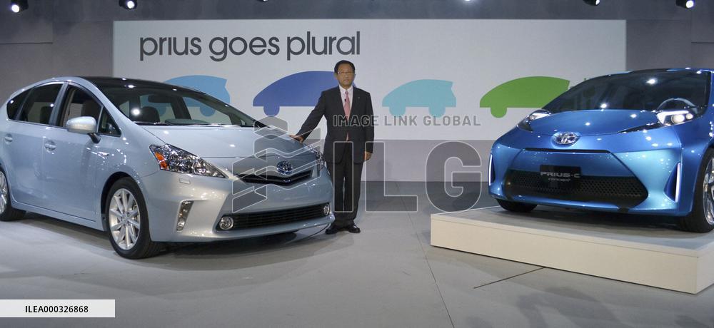 New Prius models unveiled at Detroit auto show