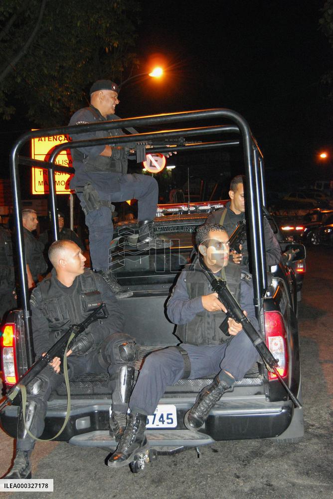 Brazil overpowers Rio slum