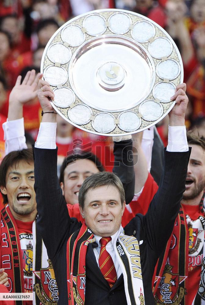 Nagoya win 1st J-League title