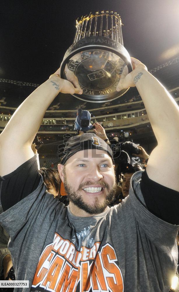 Giants win World Series