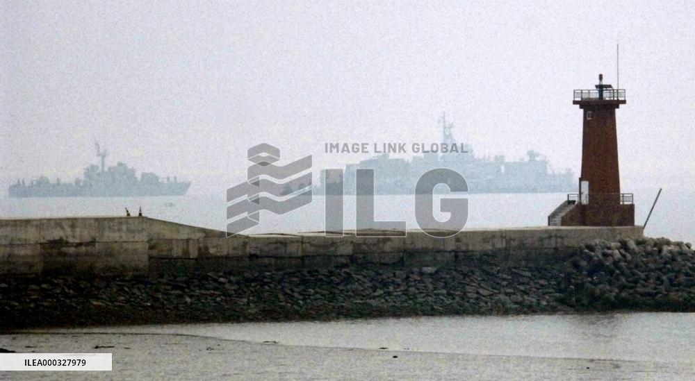 S. Korean ships near Yeonpyeong island