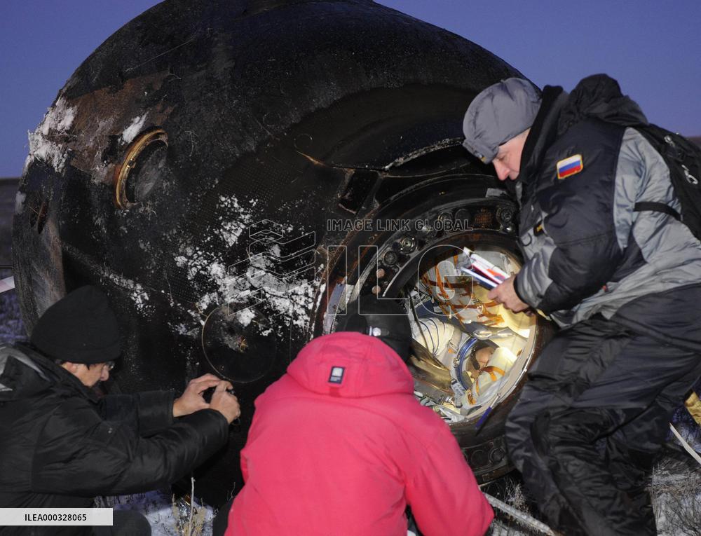 Soyuz spacecraft returns to Earth