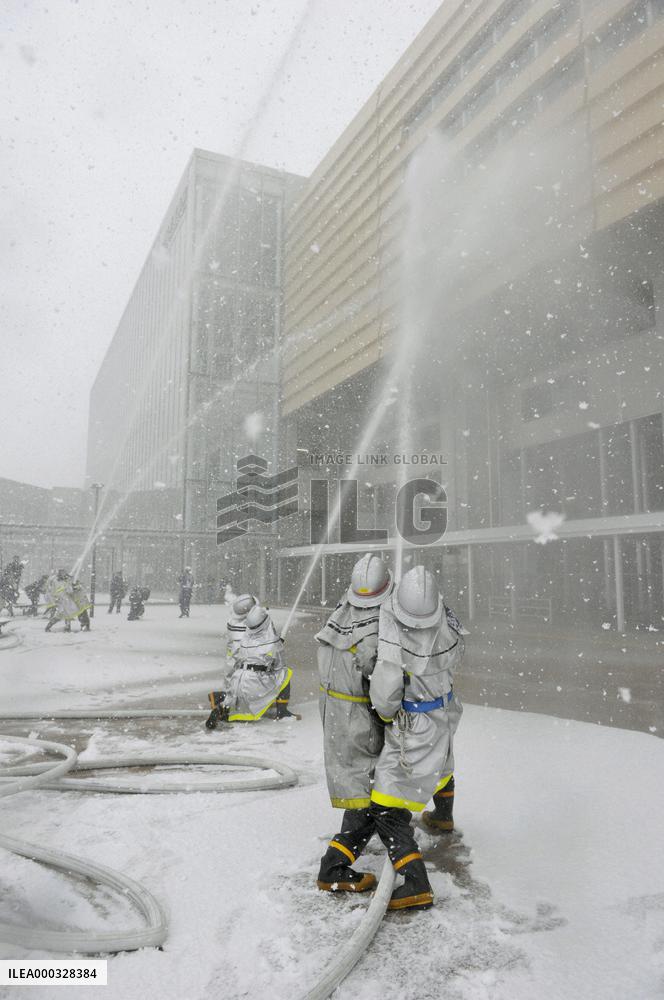 Shinkansen firefighting drill