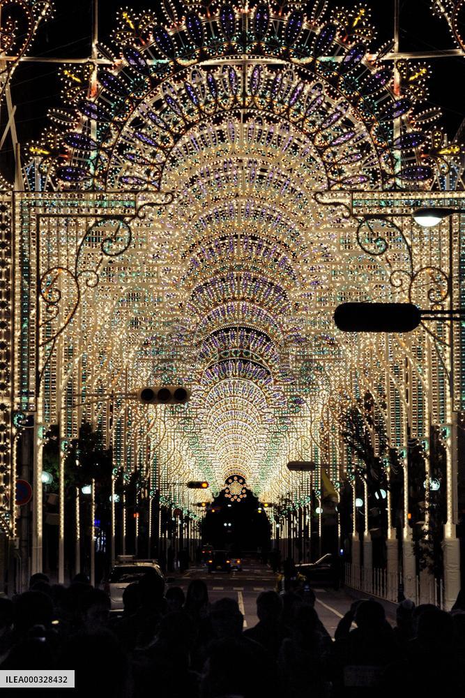 Kobe 'Luminarie' test illumination