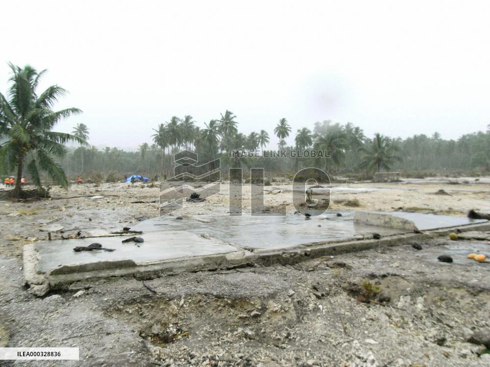 Tsunami wipes out Indonesian village