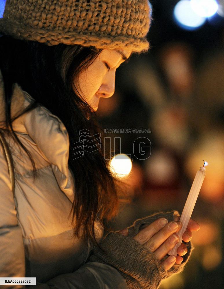 Kobe, vicinity mark 15th anniversary of Great Hanshin Earthquake