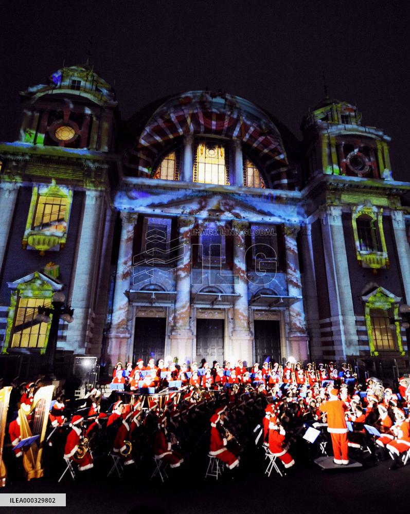 Winter illuminations light up Osaka