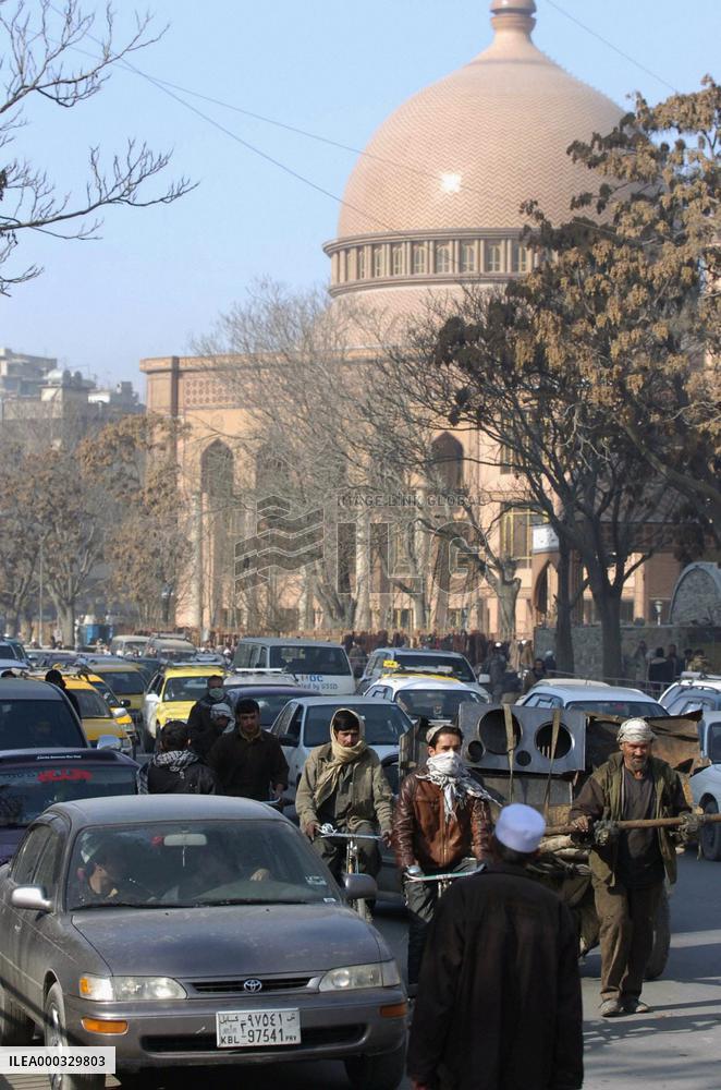 Kabul takes 2 days off a week due to air pollution
