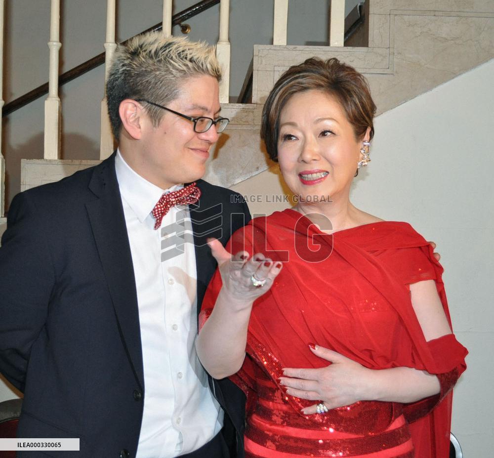 Saori Yuki, Pink Martini perform in N.Y.