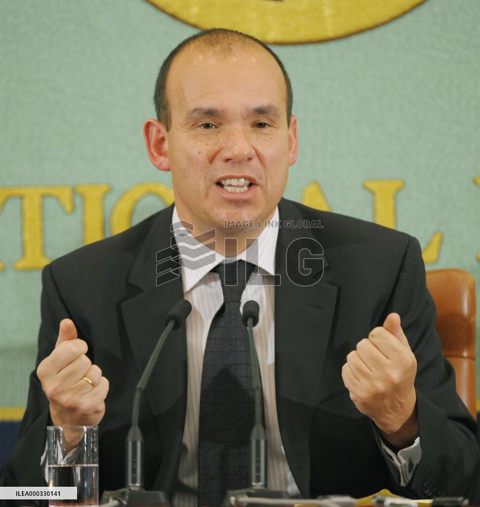 Woodford at press conference