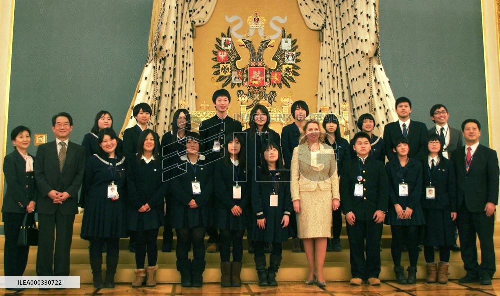 Japanese quake-hit students invited to Kremlin