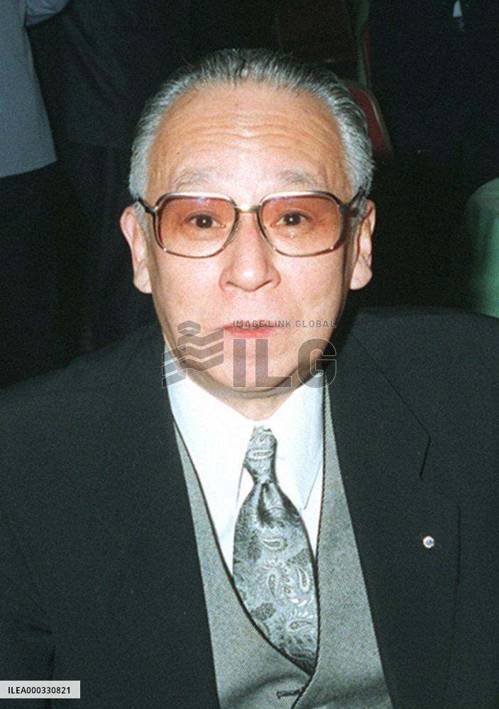 Kabuki actor Hanshiro dies
