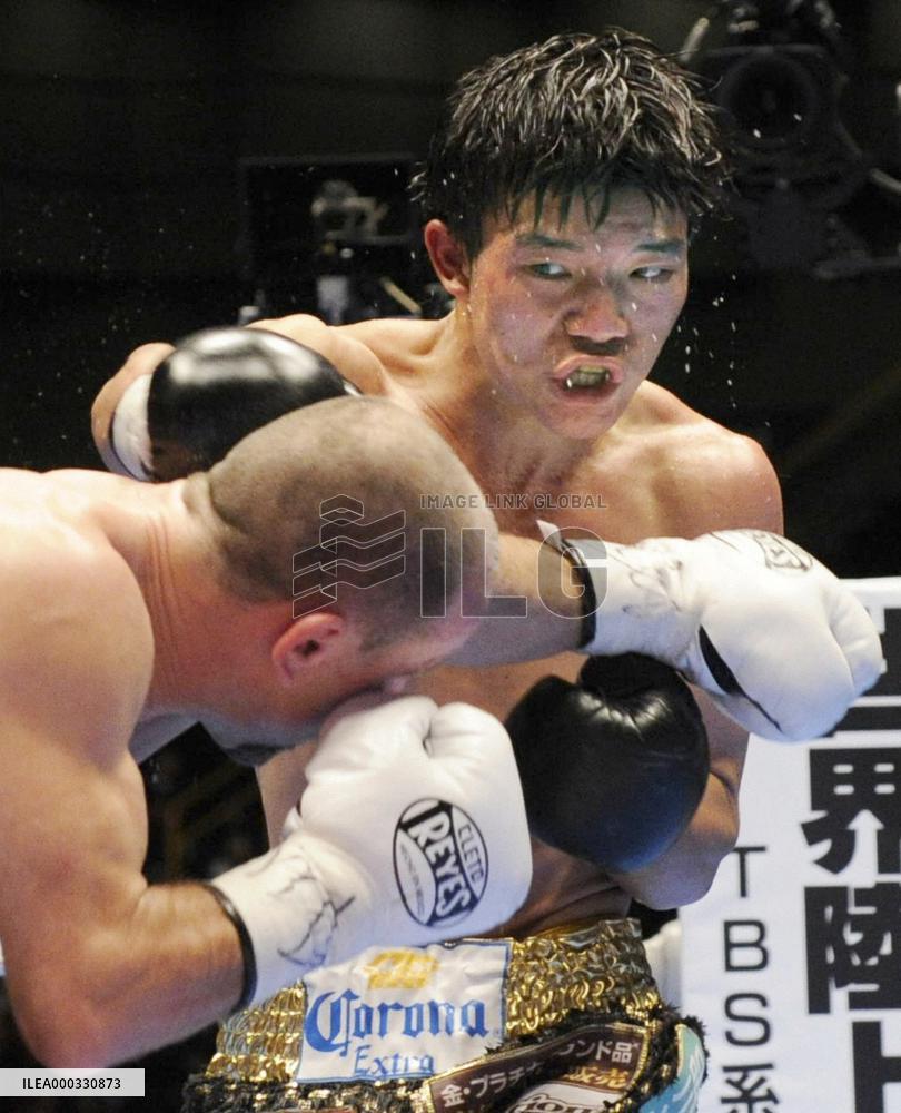 Daiki Kameda retains WBA flyweight belt