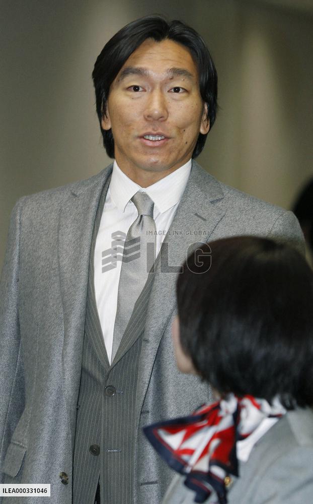 Matsui returns home