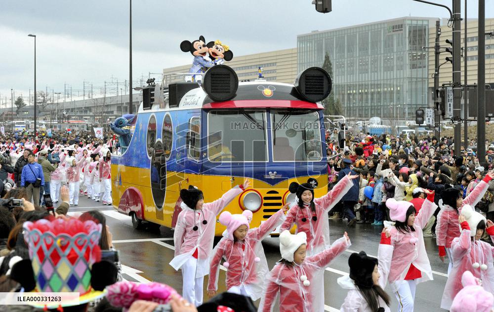 Aomori celebrates start of bullet train services
