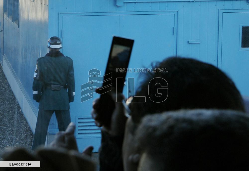 CORRECTED Panmunjeon tour resumed