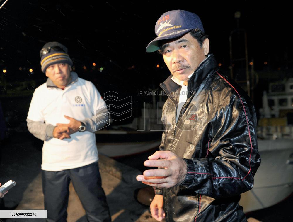 Local assembly members land on Senkaku Islands