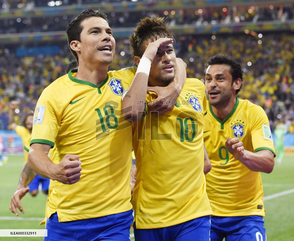 Brazil beat Croatia 3-1