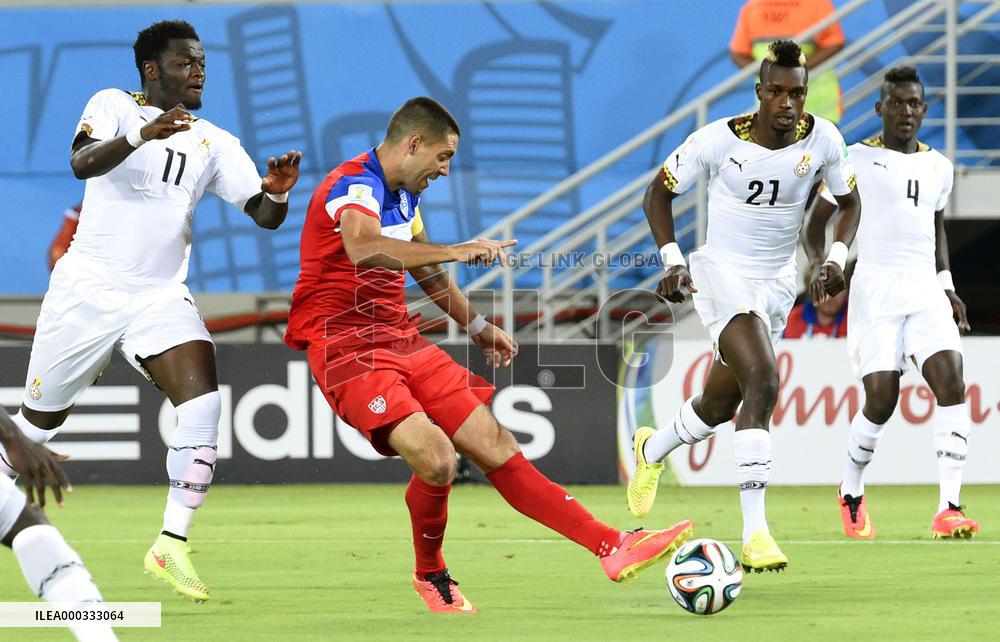 U.S. beat Ghana 2-1