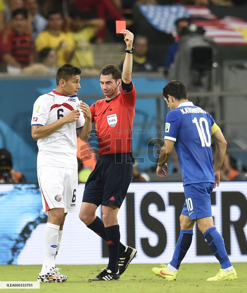 Costa Rica edge Greece on penalties